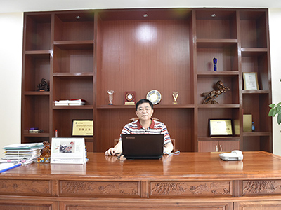 1565341717430318.jpg 興成董事長(zhǎng)1.JPG